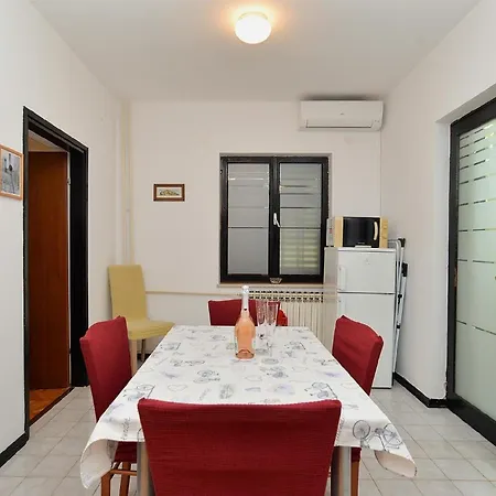 Apartment Fuer 5 Personen Ca 50 Qm In Fazana-surida, Istrien Istrische Riviera